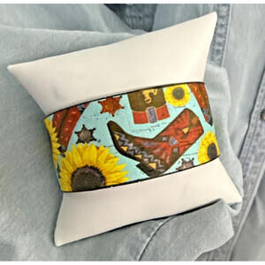 NWT Sunflower Cowgirl Cowboy Boot Cuff Bracelet